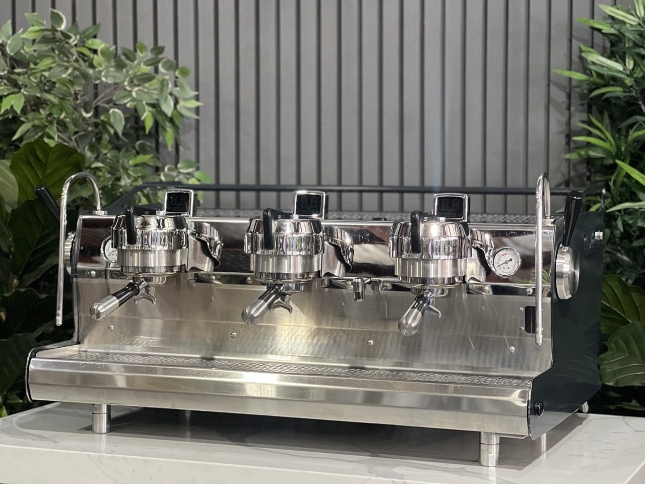 Synesso MVP 3 Group Charcoal Espresso Coffee Machine - 37933