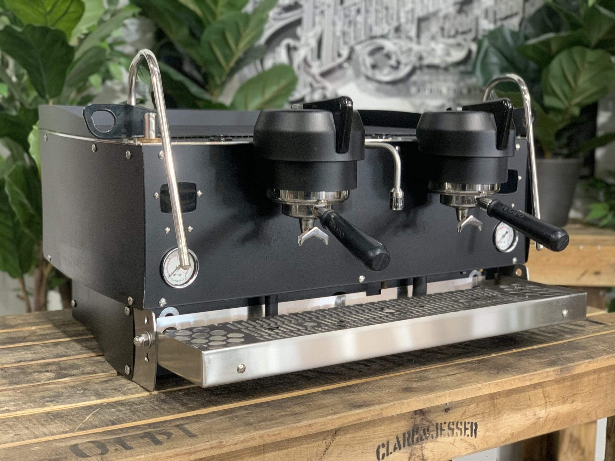 Synesso S200 - 2 Group Commercial Espresso Machine - Black