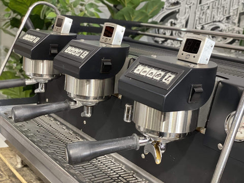 Synesso Sabre W Shot Timers - 3 Group Commercial Espresso Machine - Black