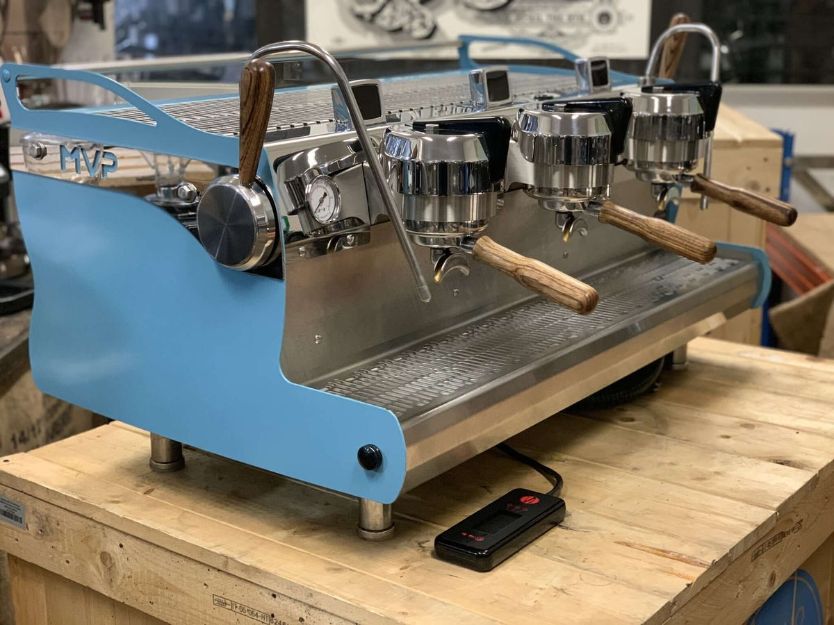 Synesso MVP - - 3 Group Commercial Espresso Machine - Commercial