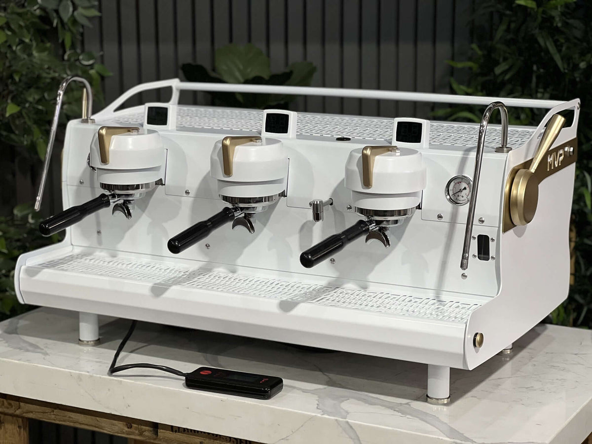 Synesso MVP - - 3 Group Commercial Espresso Machine - Commercial