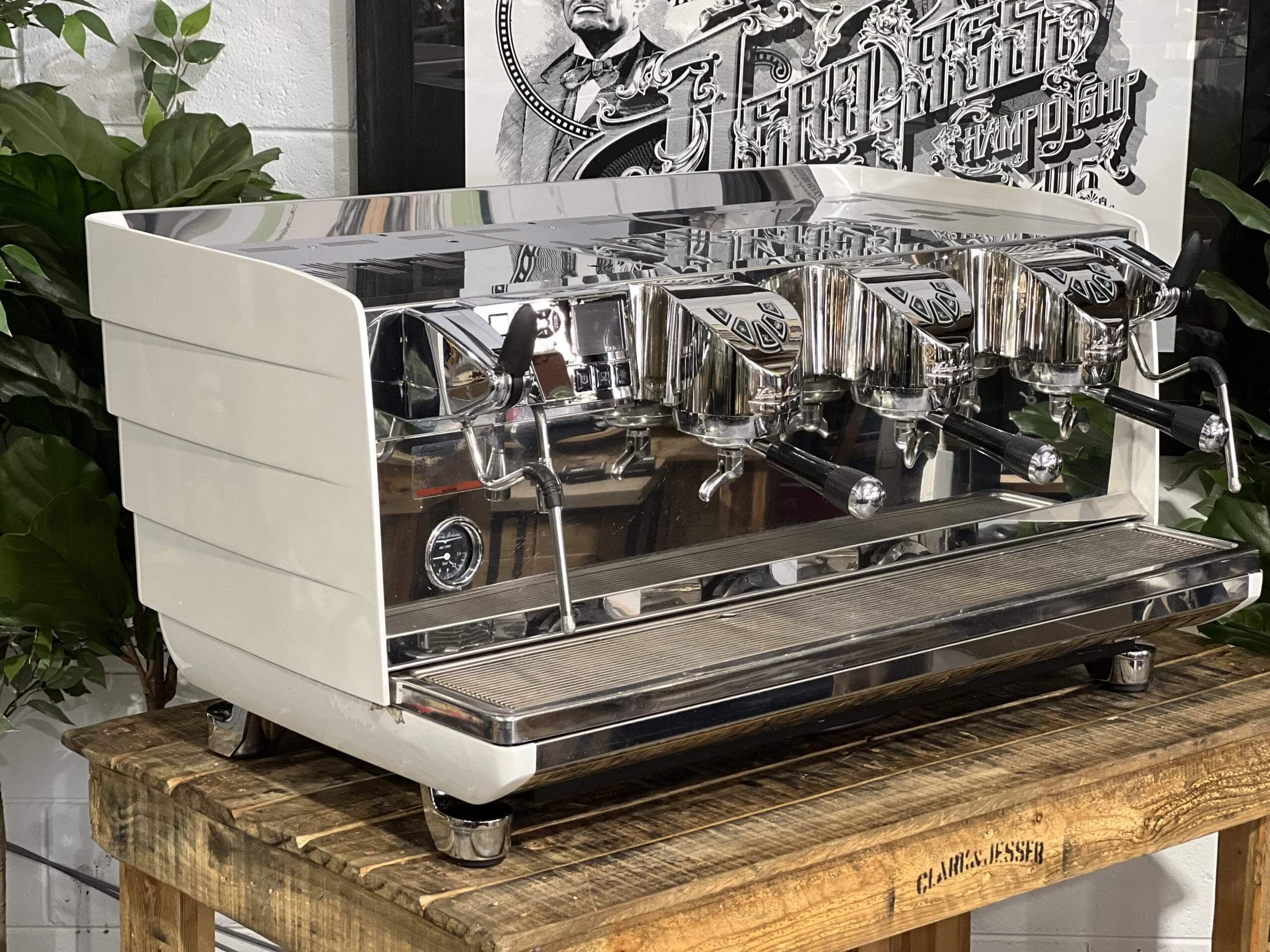 Victoria Arduino White Eagle Digit - 3 Group Commercial Espresso Machine - White