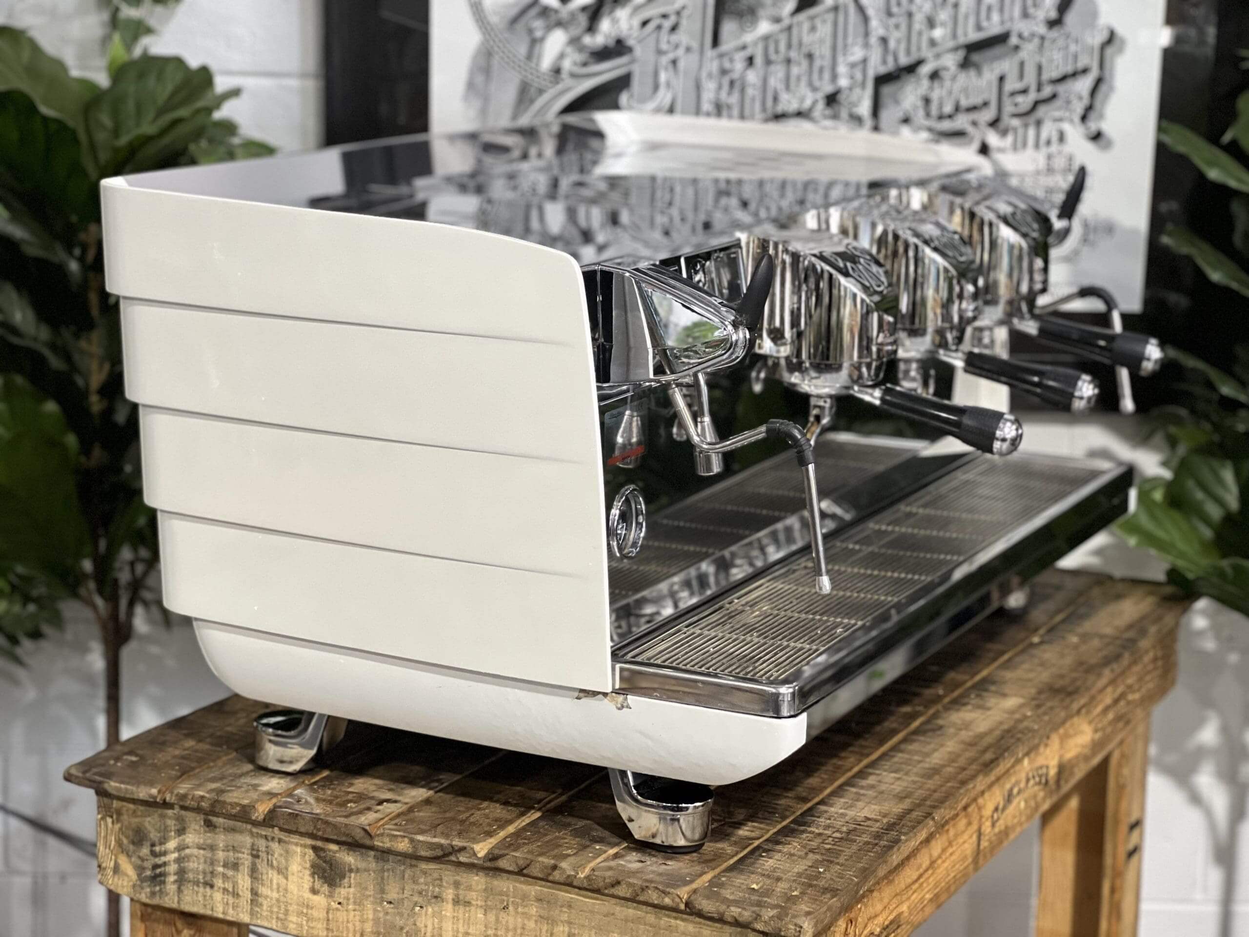 Victoria Arduino White Eagle Digit - 3 Group Commercial Espresso Machine - White