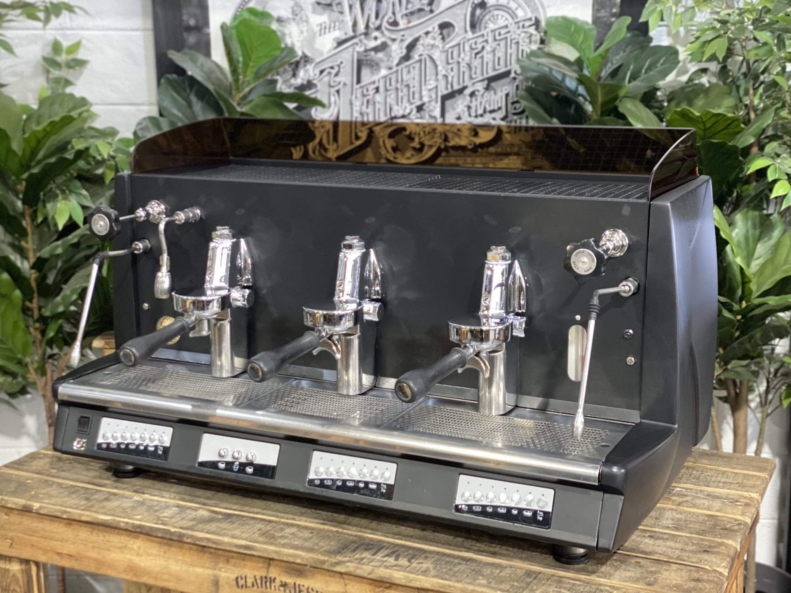 Wega Vela Vintage - 3 Group Commercial Espresso Machine - Black
