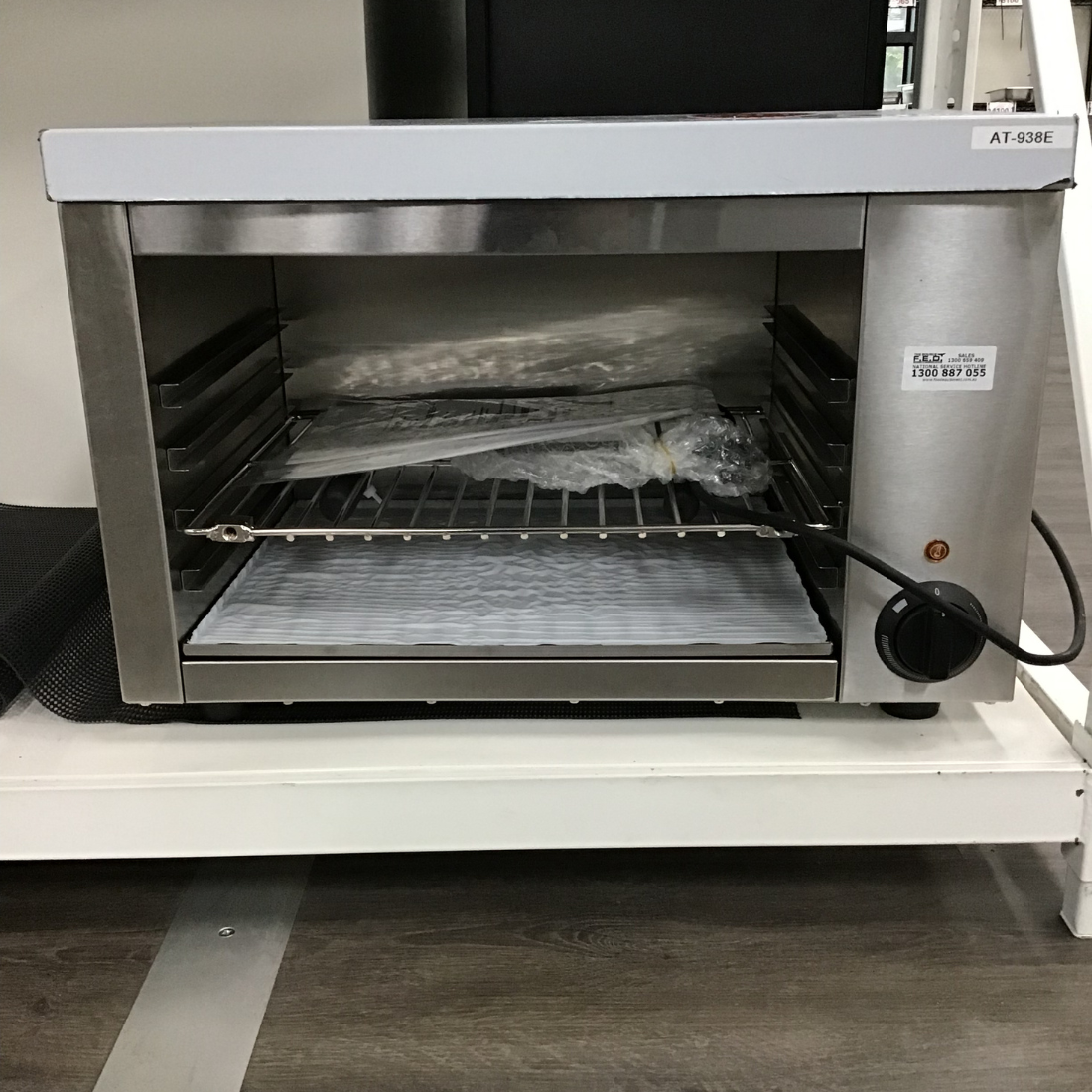 CLEARANCE - BenchStar Toaster / Griller / Salamander - AT-938E-VIC1001