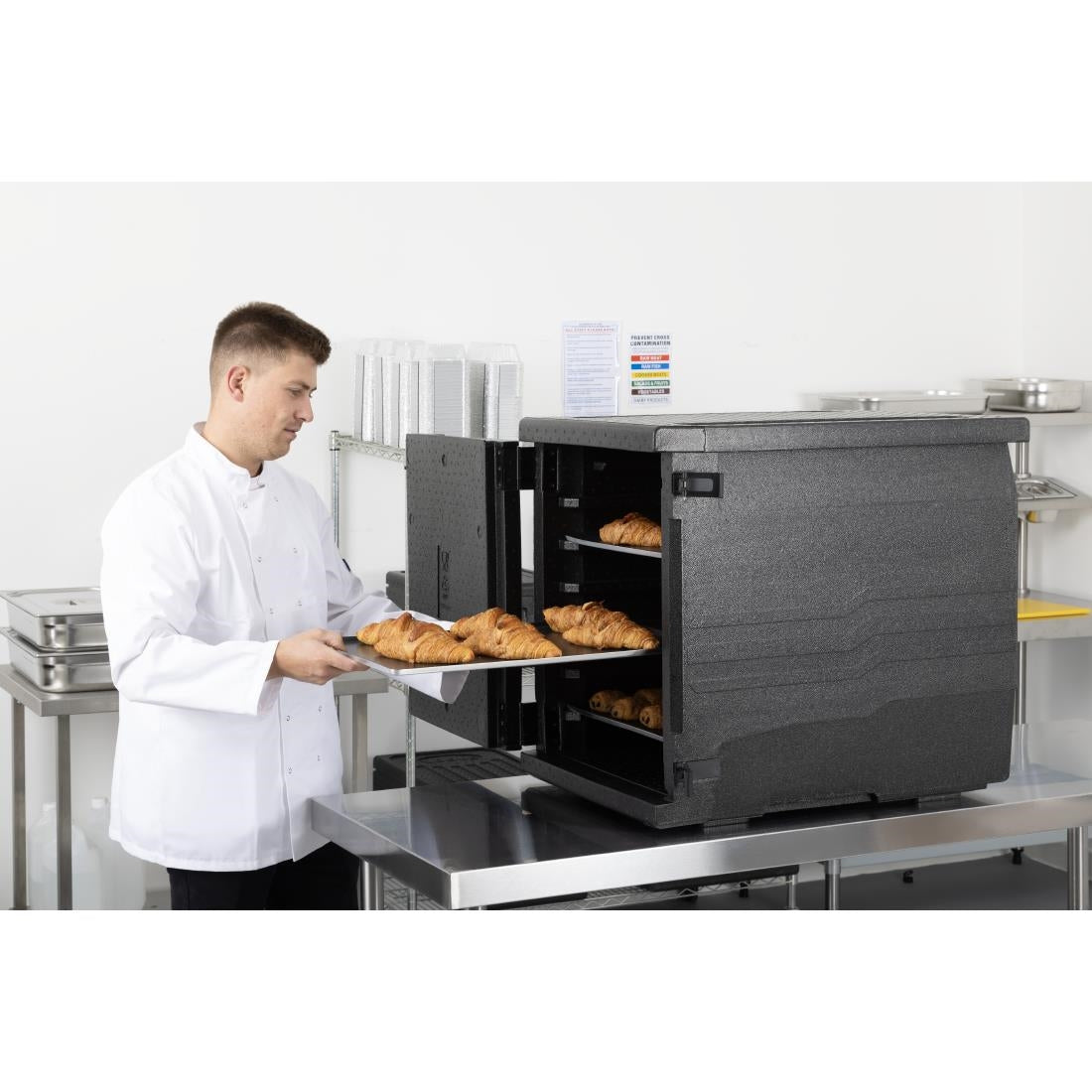 Vogue Insulated EPP Food Transport Box 126Ltr 6x Patisserie 535x689mm Tray Size - DX988