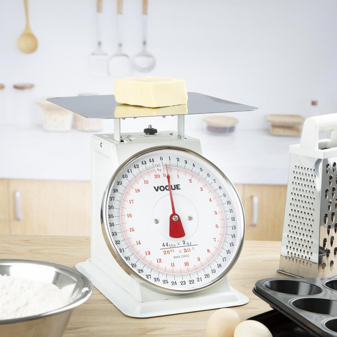 Vogue Kitchen Scale Flat Top 20kg/44lbs -Grad. 50g/2oz - F175
