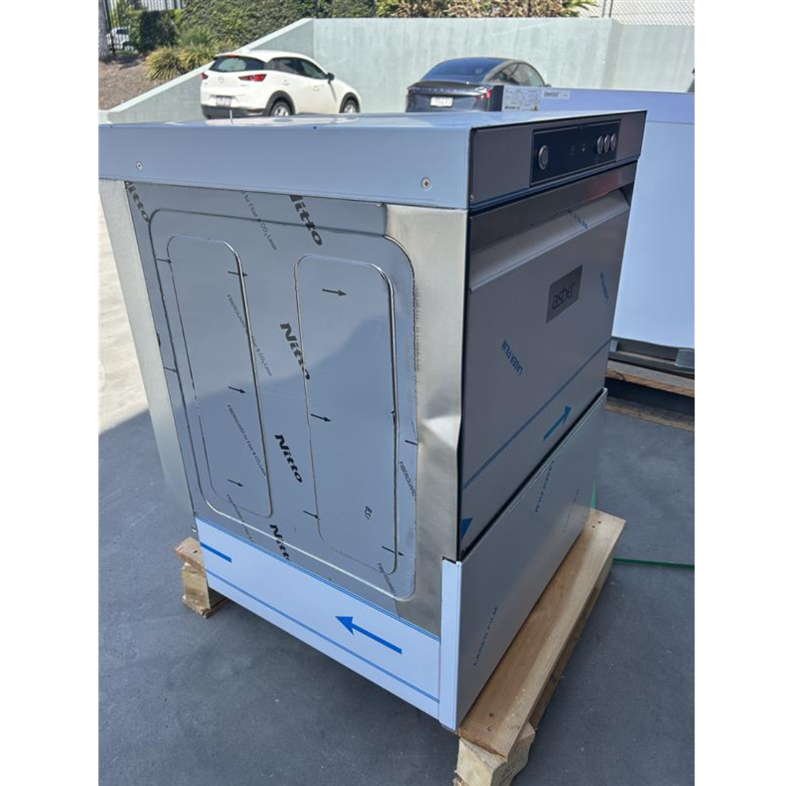 CLEARANCE - Asber Tech Line Underbench Dishwasher - GE-500BDD-QLD144