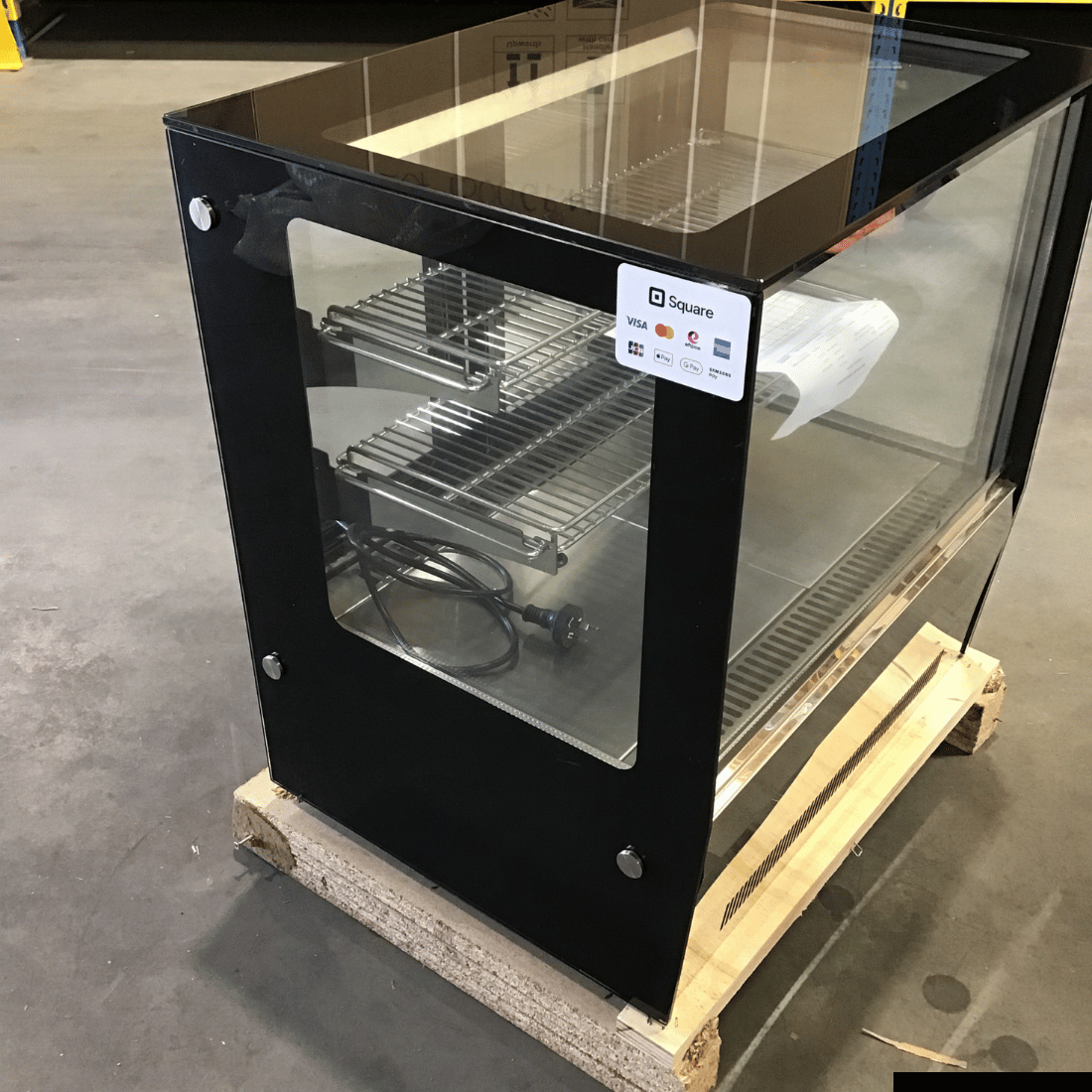 CLEARANCE - Bonvue counter top square glass cold food display - GN-660RT-QLD365