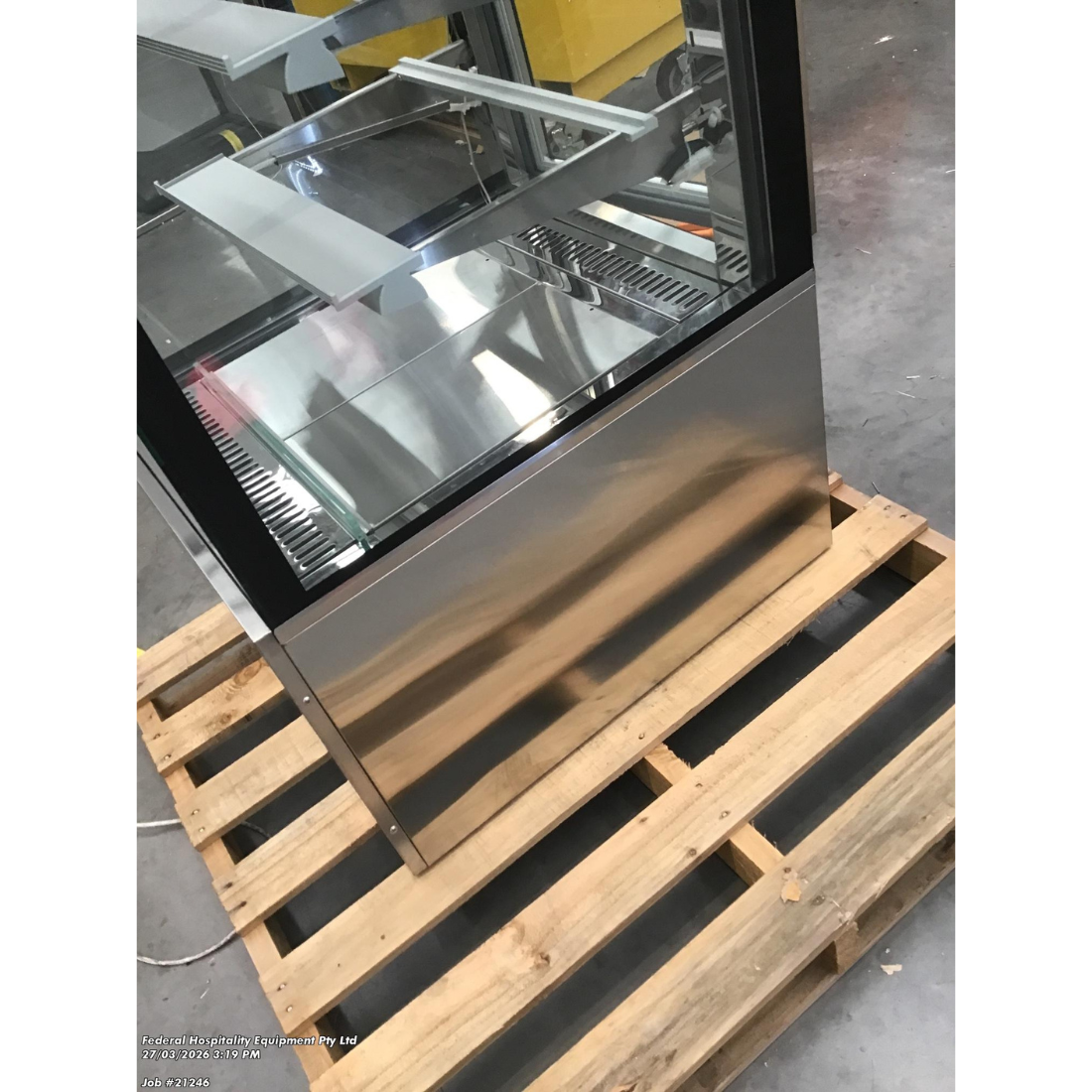 CLEARANCE - Bonvue Heated Display Cabinet - H-SF820V-NSW2177