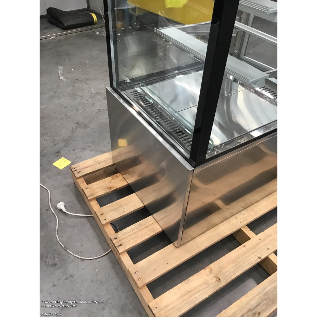 CLEARANCE - Bonvue Heated Display Cabinet - H-SF820V-NSW2177