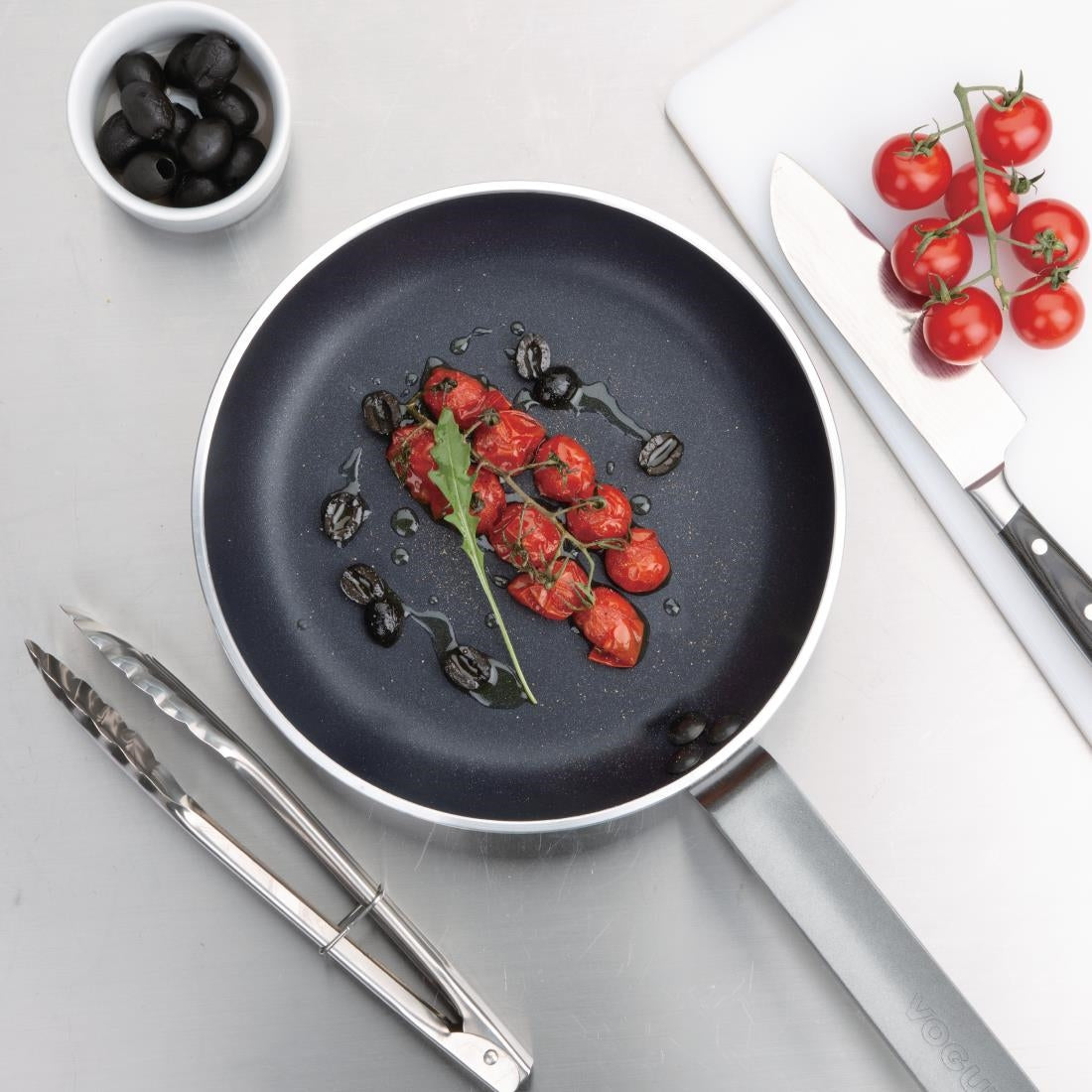 Vogue Aluminium Non-Stick Teflon Frying Pan 240mm - HT978