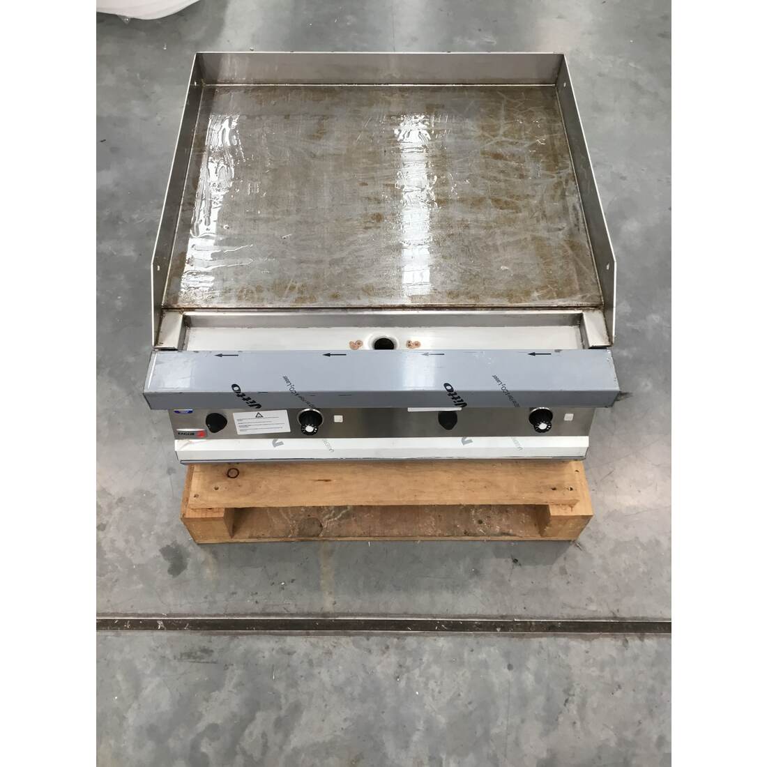 CLEARANCE - Fagor 700 series natural gas mild steel 2 zone fry top FTG7-10L
