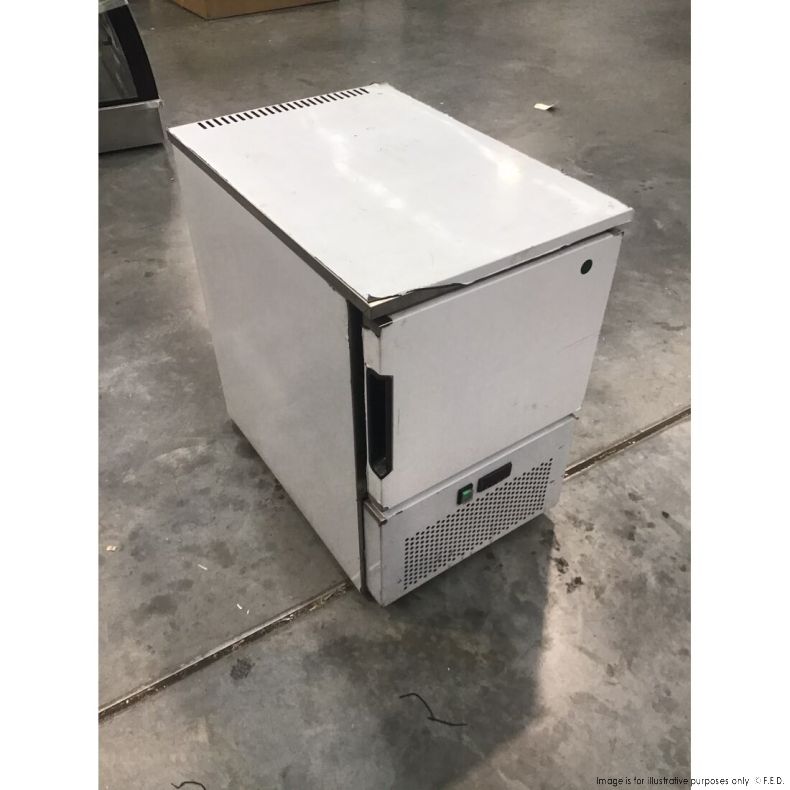 CLEARANCE - Three tray blast chiller 33L D-GT3-NSW1701