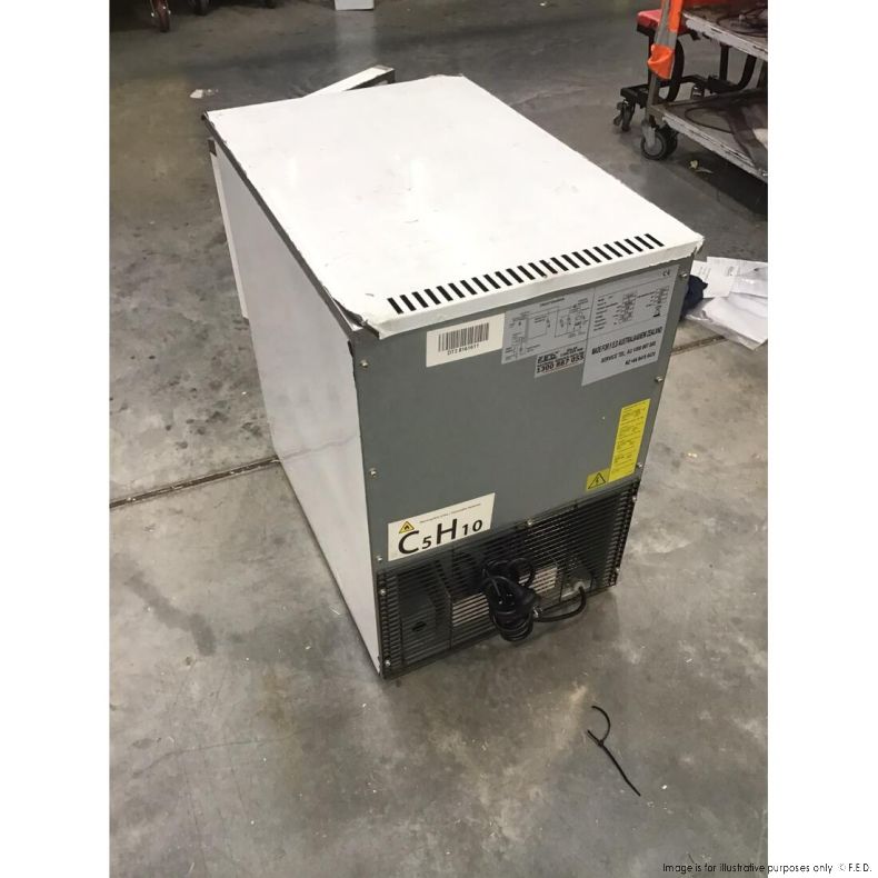 CLEARANCE - Three tray blast chiller 33L D-GT3-NSW1701
