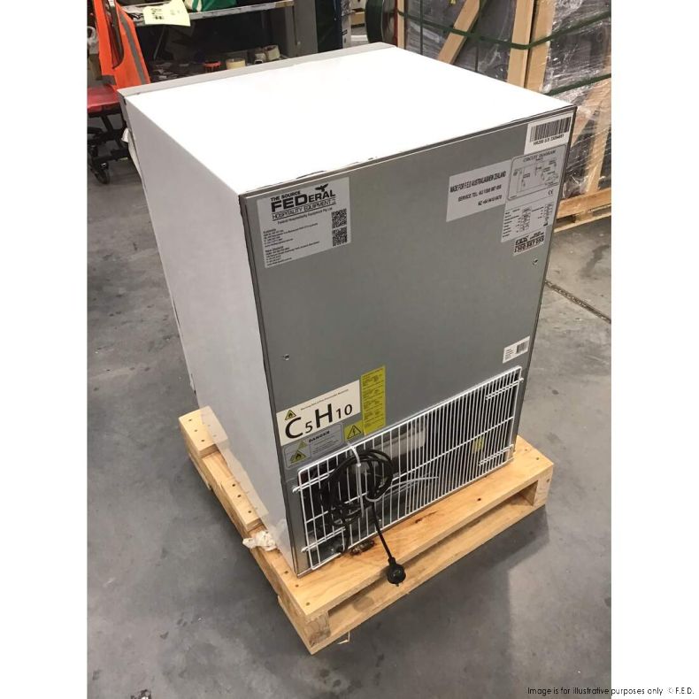 CLEARANCE - Bar Fridge HR200-NSW1718