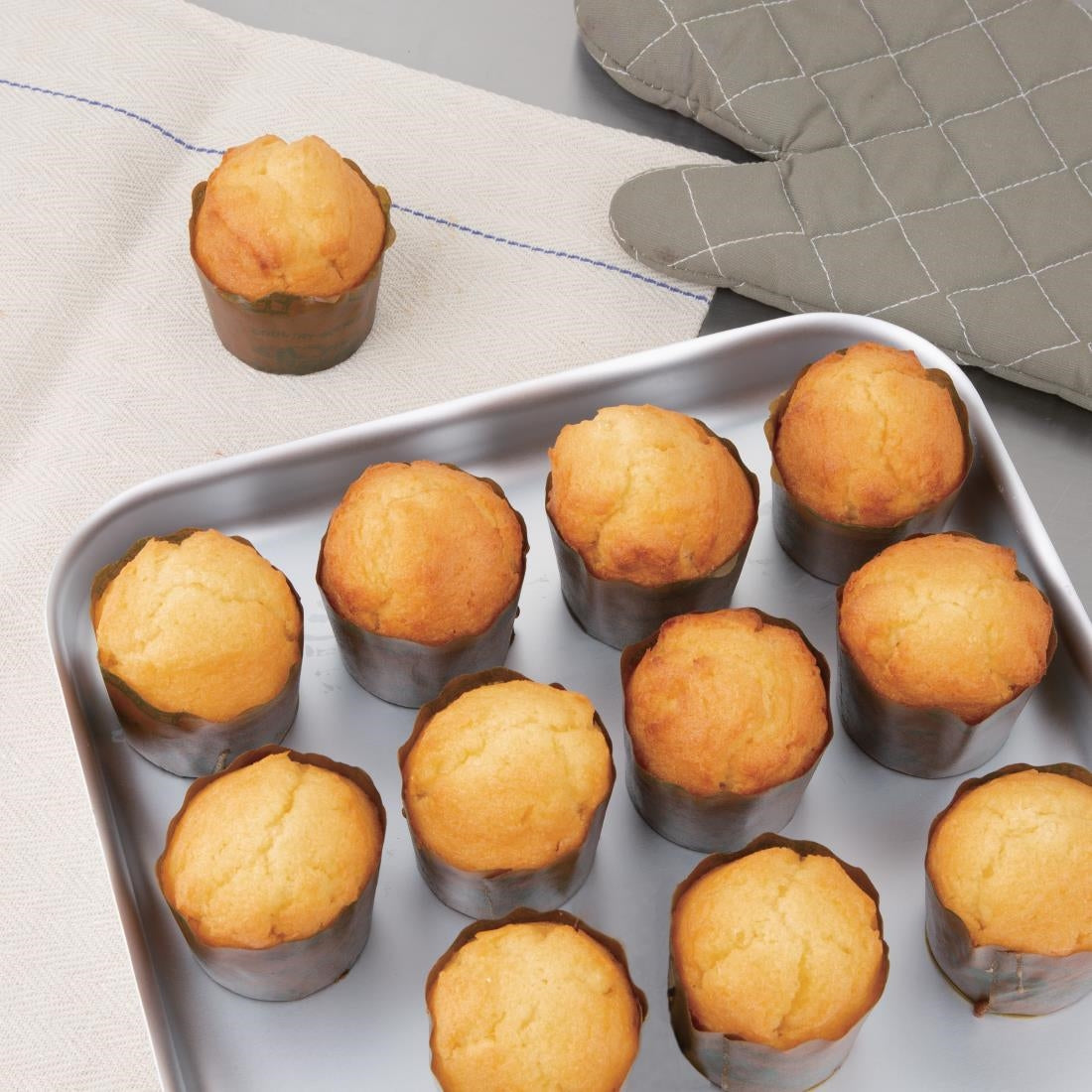 Vogue Aluminium Bakewell Pan 420mm - K434