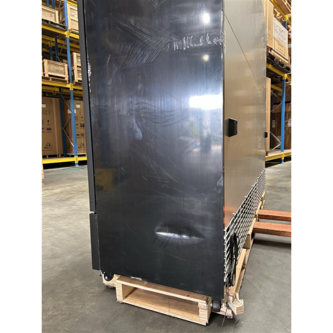CLEARANCE - Thermaster Four Door Supermarket Fridge Black - LG-2200BGBM-QLD152