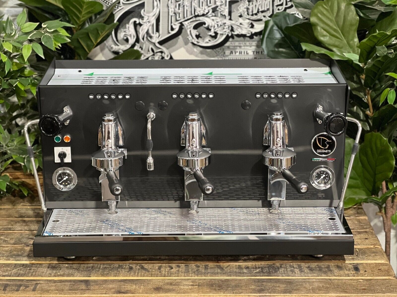 Brugnetti Giulia - 3 Group Commercial Espresso Machine - Black