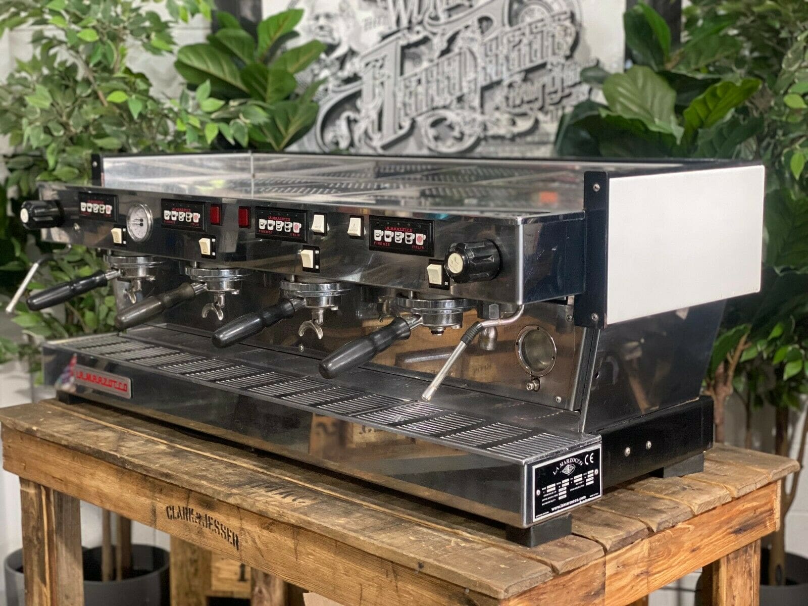 La Marzocco Linea Classic - 4 Group Commercial Espresso Machine - White