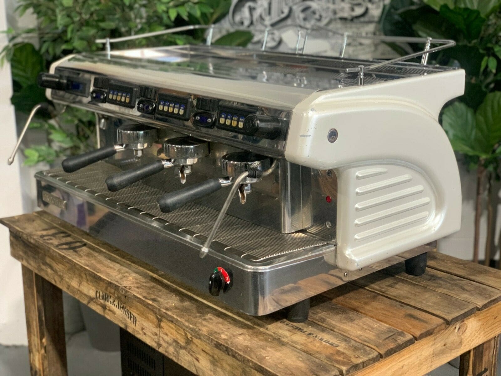 Expobar Ruggero Pearl - 3 Group Commercial Espresso Machine - White