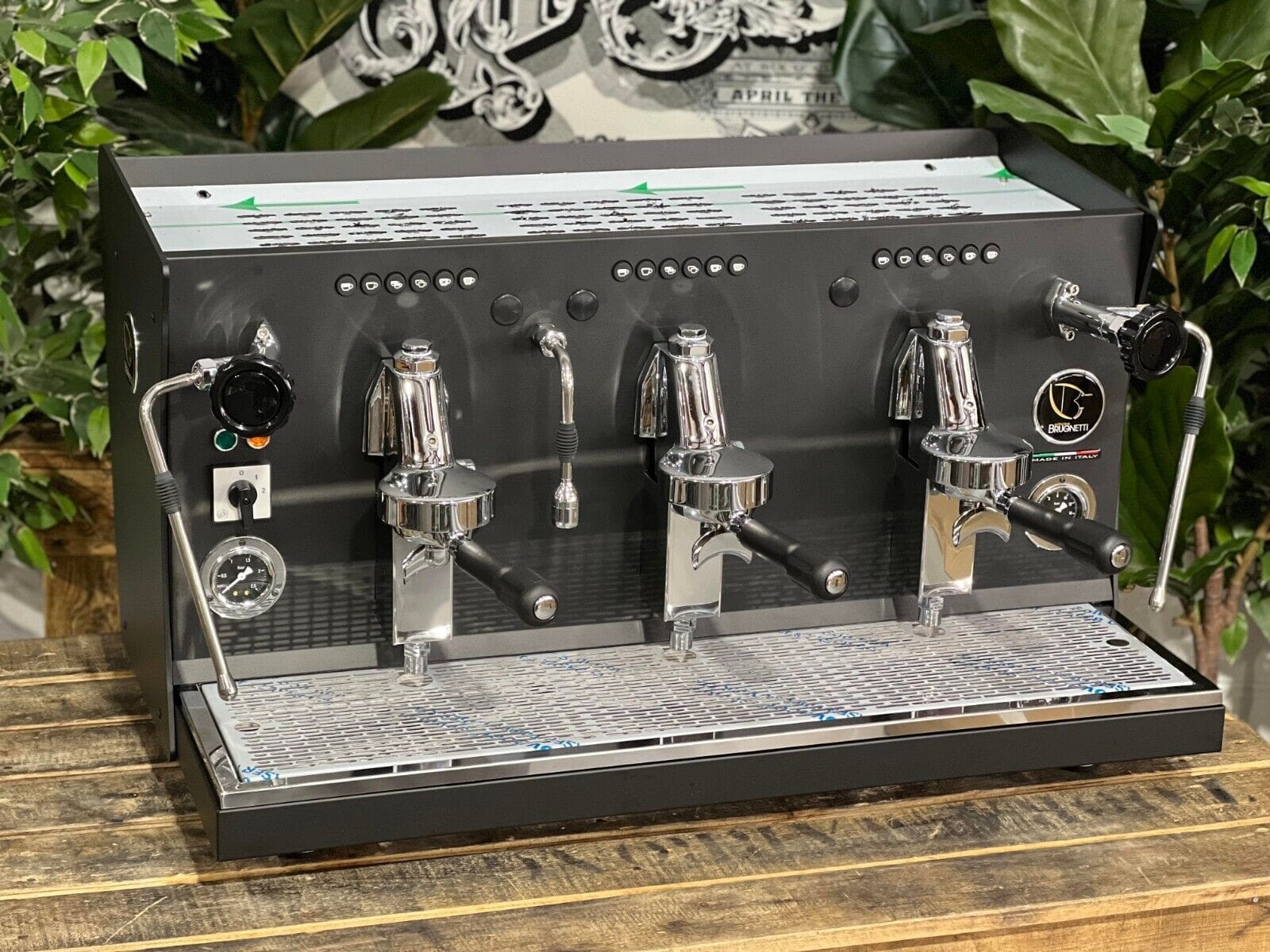Brugnetti Giulia - 3 Group Commercial Espresso Machine - Black