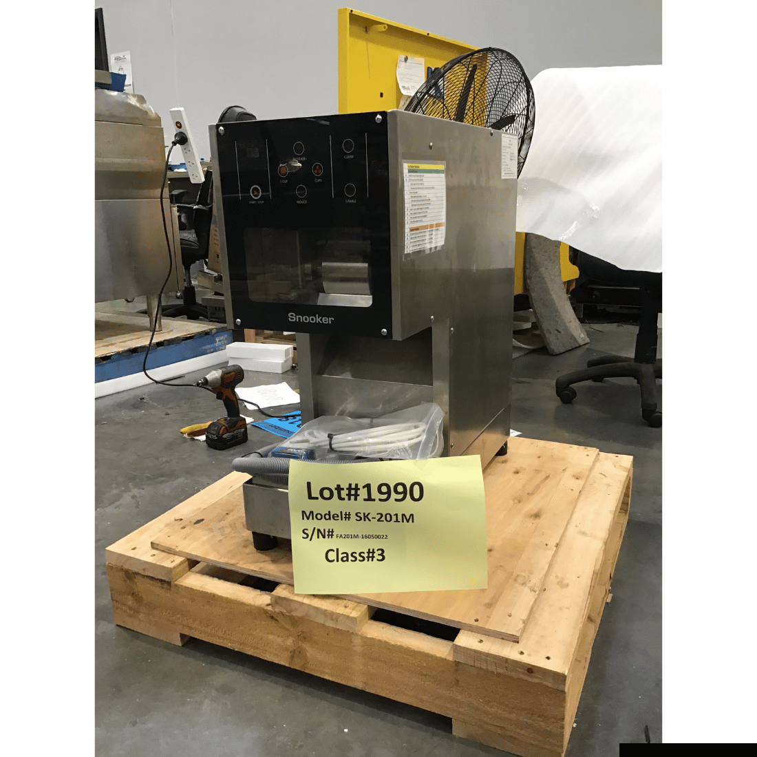 CLEARANCE - Blizzard Icemaker Snow Flake Ice Output 200Kg - SK-201M-NSW1990