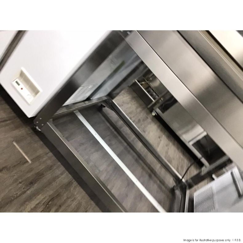 CLEARANCE - Modular System Pyralis Circle Stand - Sp9-VIC542