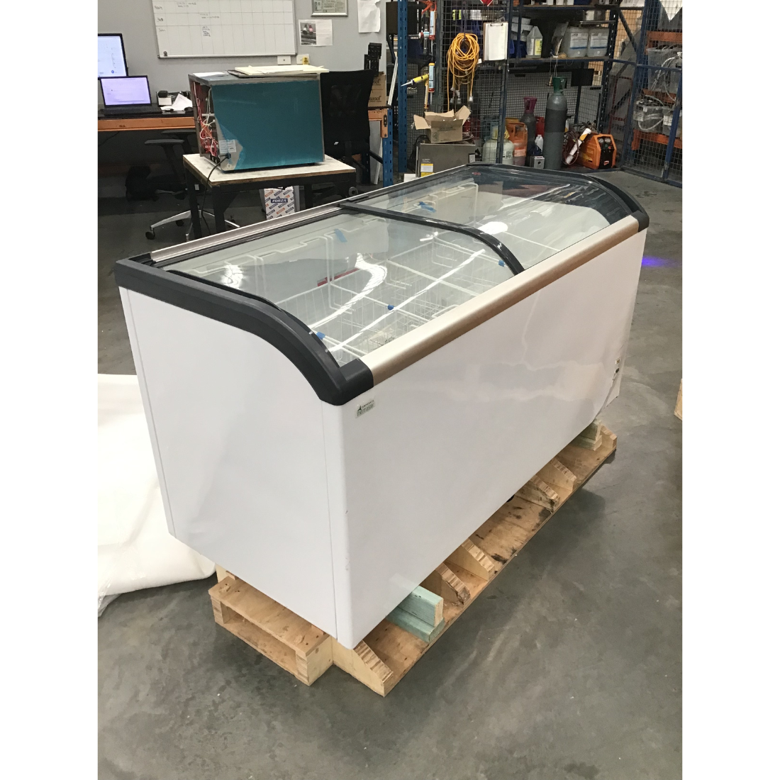 CLEARANCE - Thermaster two glass sliding lids chest freezer with castors - ST445-NSW2169