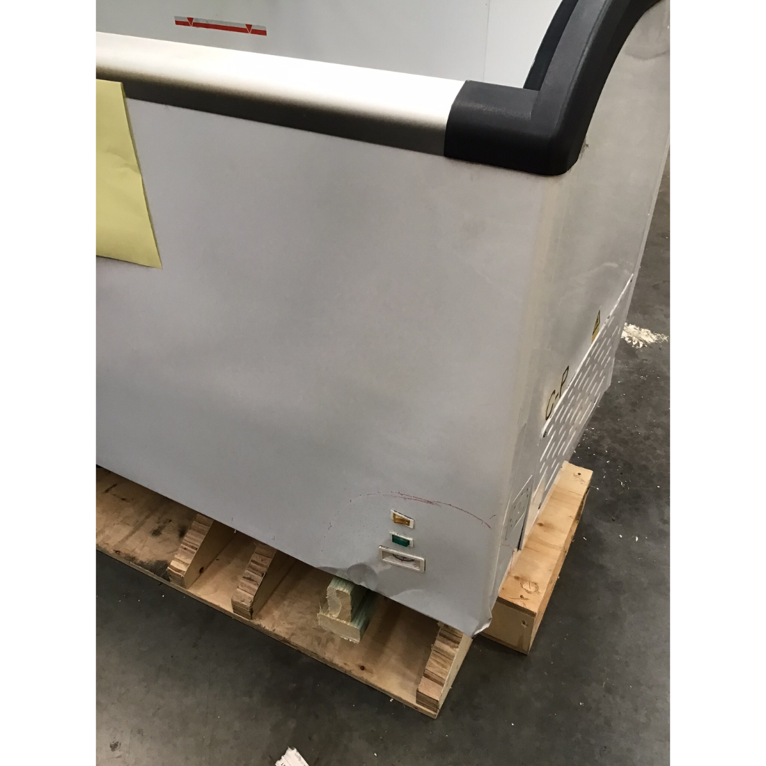 CLEARANCE - Thermaster two glass sliding lids chest freezer with castors - ST445-NSW2169