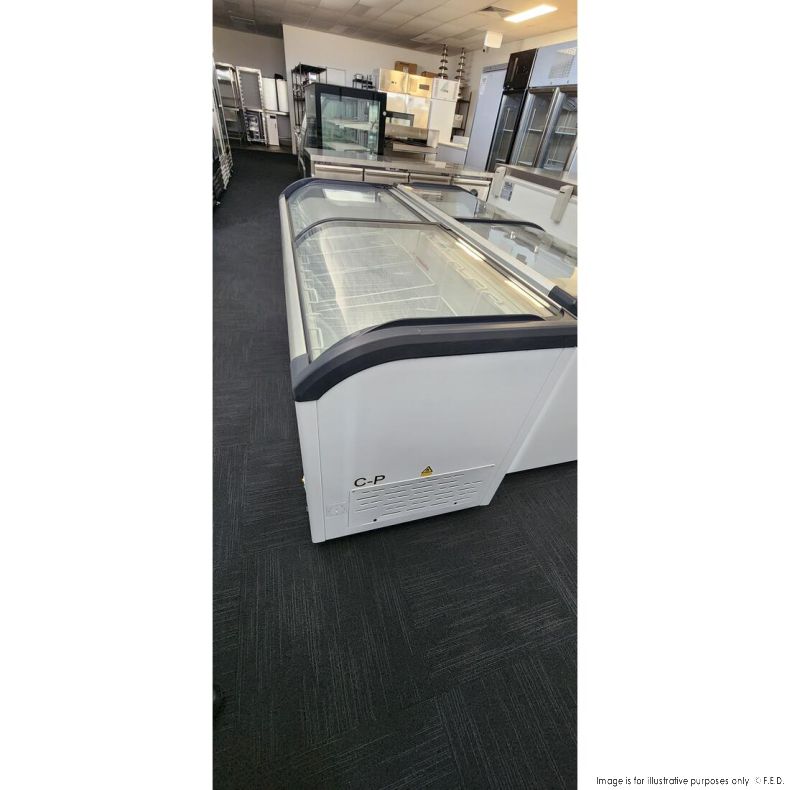 CLEARANCE - Thermaster Two glass sliding lids chest freezer with castors - ST545-QLD237