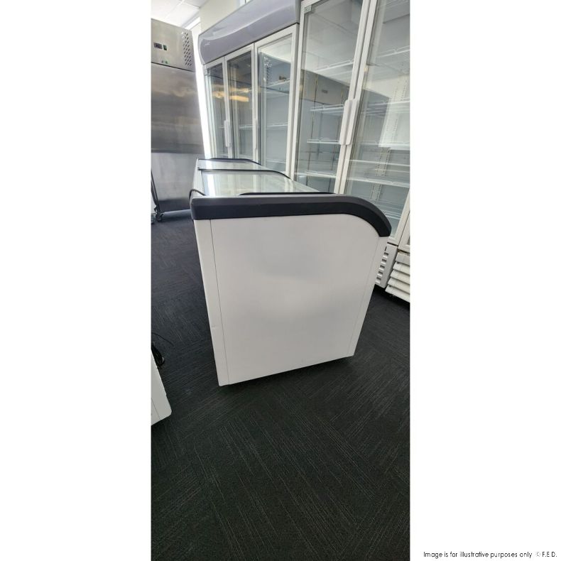 CLEARANCE - Thermaster Two glass sliding lids chest freezer with castors - ST545-QLD236