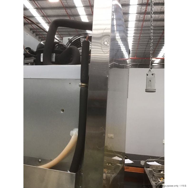 CLEARANCE - Thermaster Single Door Upright Display Fridge SUCG500-NSW1752