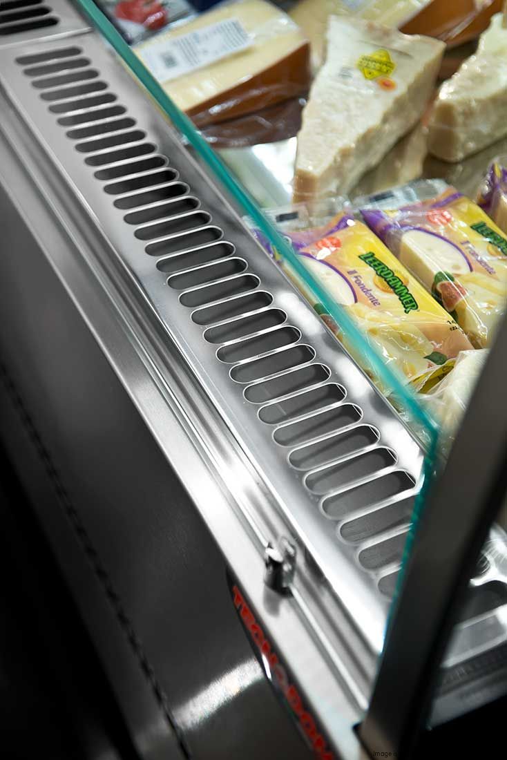 TECNODOM by FHE Evo Self-Serve Display
