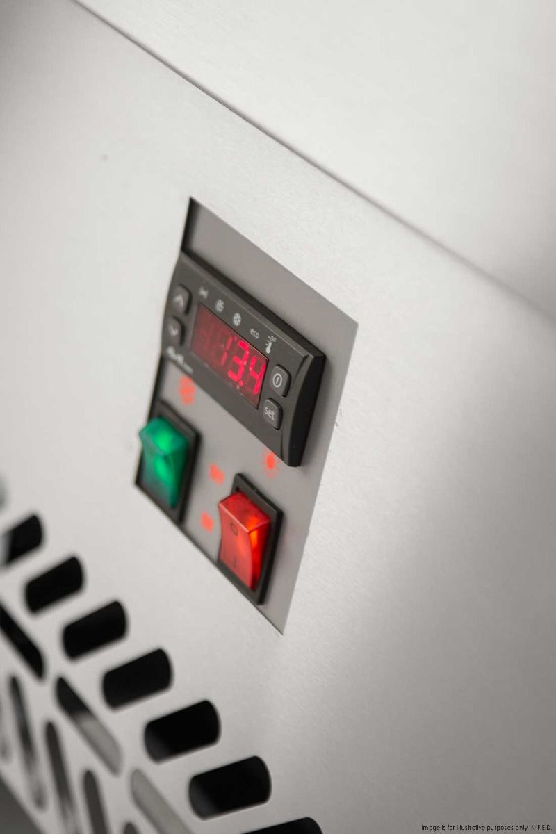 TECNODOM by FHE Vulcano Supermarket 4 Door Open Display