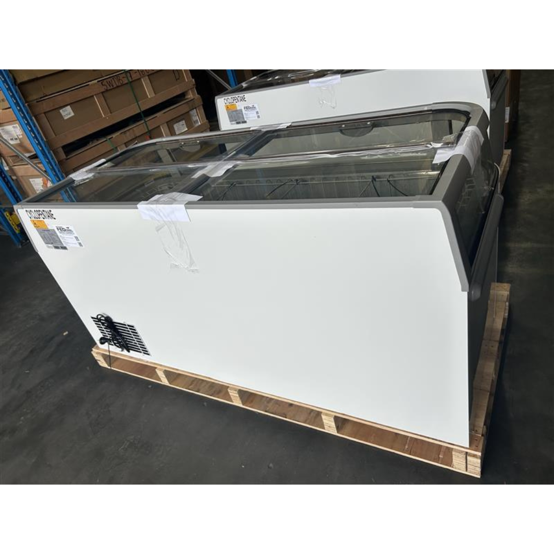 CLEARANCE - Thermaster Supermarket Island Freezer with Glass Sliding Lids - ZCD-E185G-QLD136