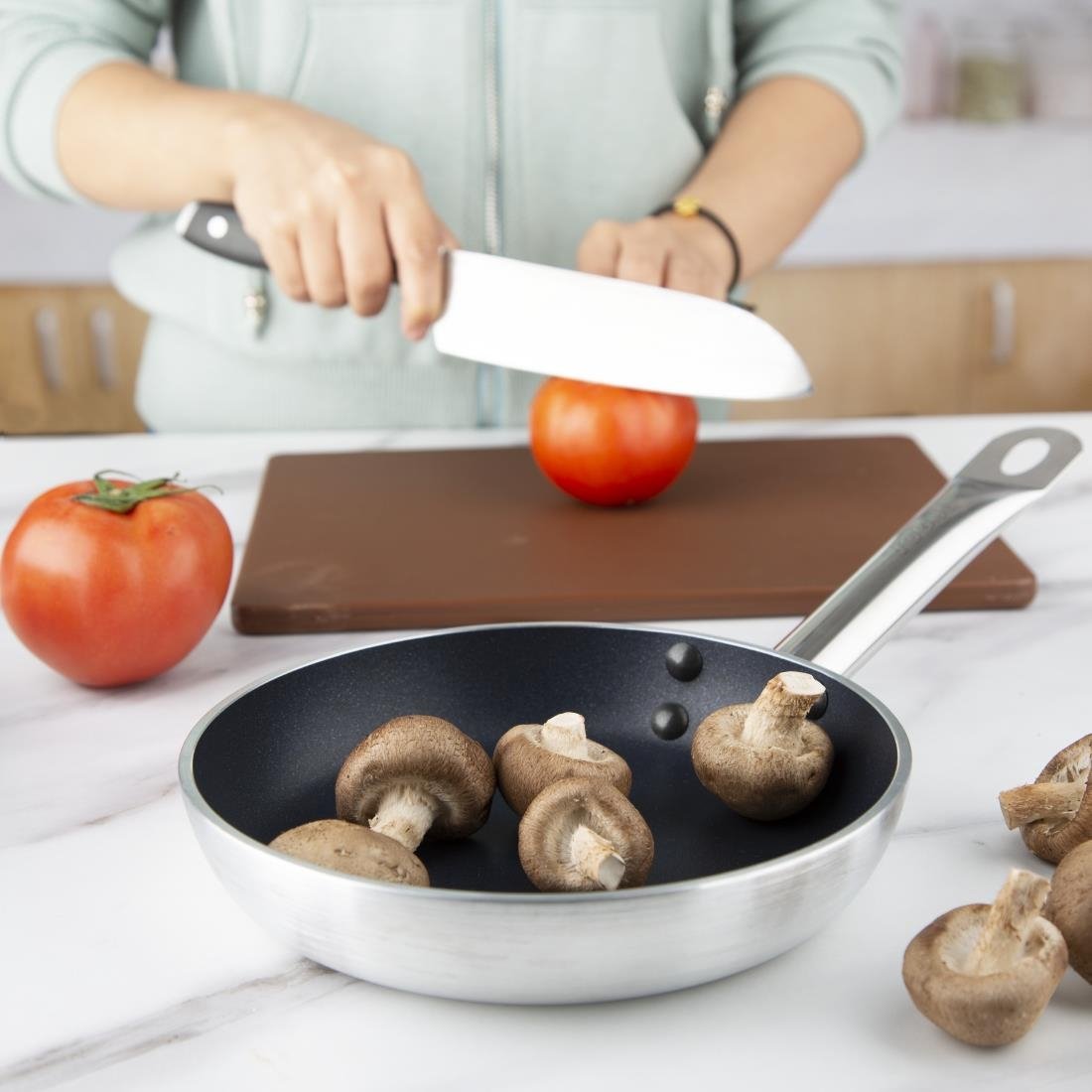Vogue Non Stick Induction Frying Pan 200mm - CB899